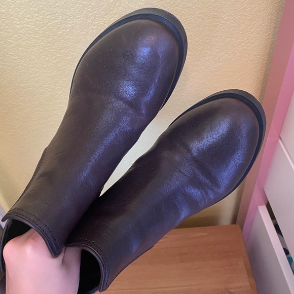 tory burch griffith chelsea boots (box included) - Picture 11 of 14